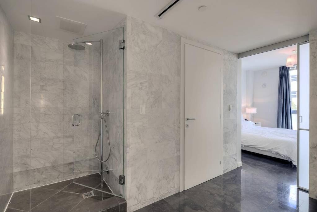 ميامي بيتش Luxury Boutique Suite Collins Ave المظهر الخارجي الصورة