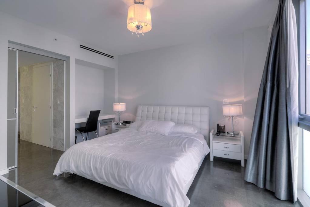 ميامي بيتش Luxury Boutique Suite Collins Ave المظهر الخارجي الصورة